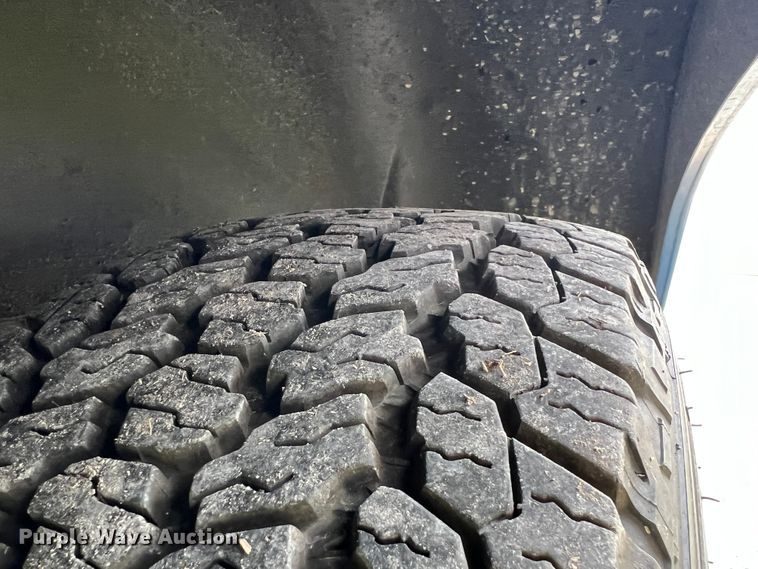 image for item JQ9067 1965 Dodge D100  pickup truck