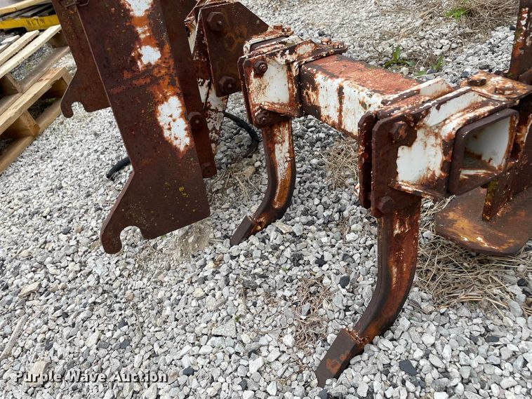 image for item JR9841 Ripper