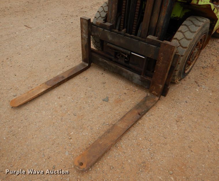 image for item JS9587 TCM FHG36N8  forklift