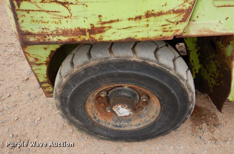 image for item JS9587 TCM FHG36N8  forklift