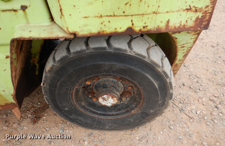 image for item JS9587 TCM FHG36N8  forklift