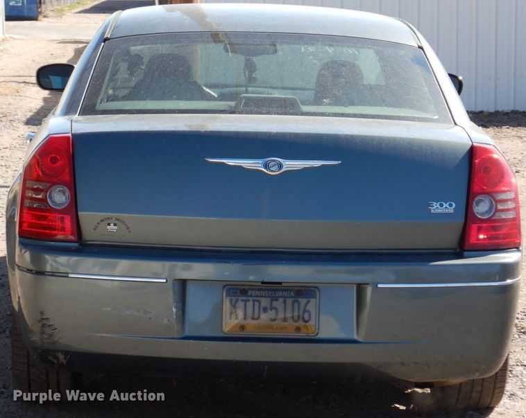 image for item JY9224 2005 Chrysler 300 Limited
