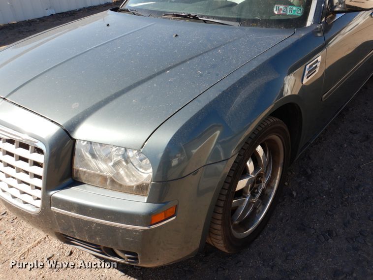 image for item JY9224 2005 Chrysler 300 Limited