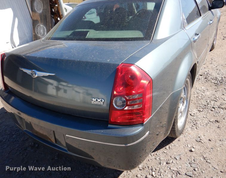image for item JY9224 2005 Chrysler 300 Limited