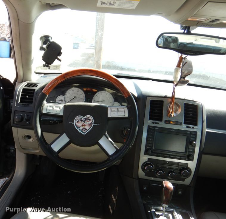 image for item JY9224 2005 Chrysler 300 Limited