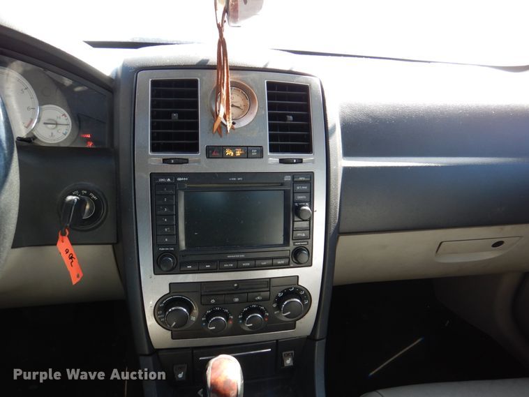 image for item JY9224 2005 Chrysler 300 Limited