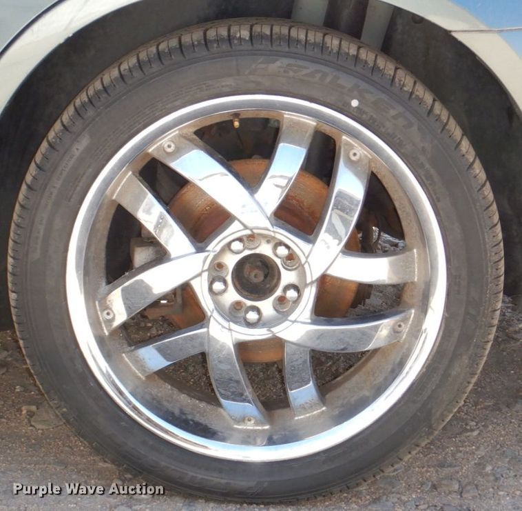 image for item JY9224 2005 Chrysler 300 Limited