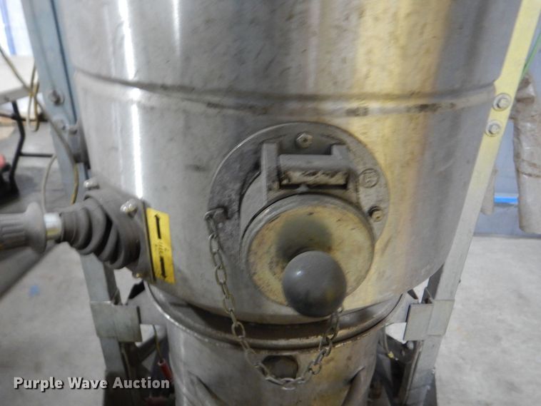 image for item KE9010 (2) Goodway DV-AV-EP vacuums