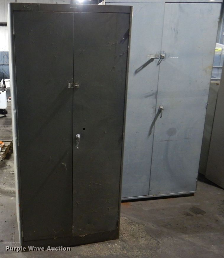 image for item KE9016 (6) metal storage cabinets