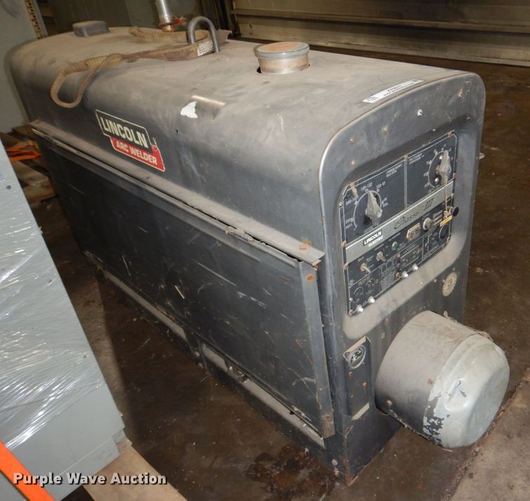 image for item KE9017 Lincoln SA300-TM27  welder