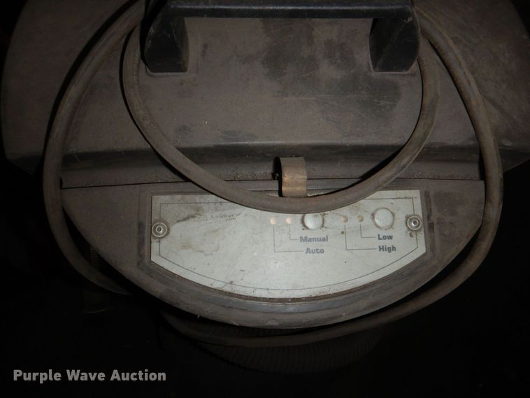 image for item KE9018 (3) Lincoln Electric vacuums