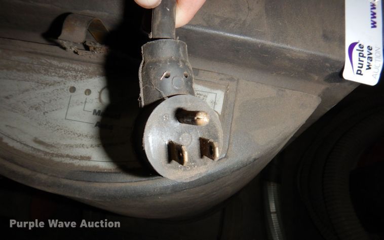 image for item KE9018 (3) Lincoln Electric vacuums