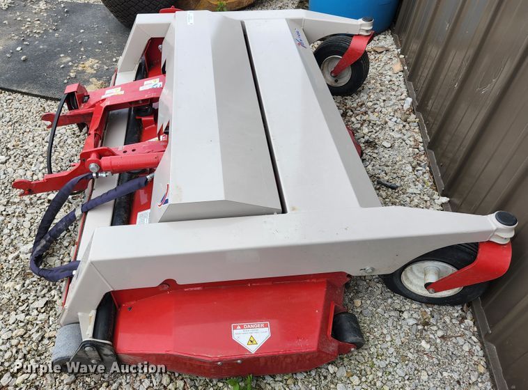 image for item KE9724 Ventrac MJ720  mower deck