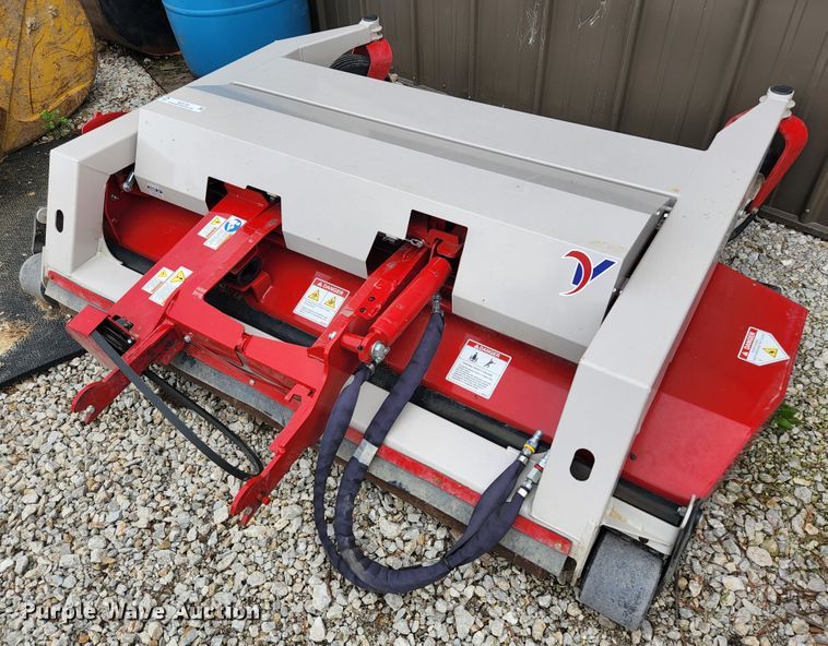 image for item KE9724 Ventrac MJ720  mower deck