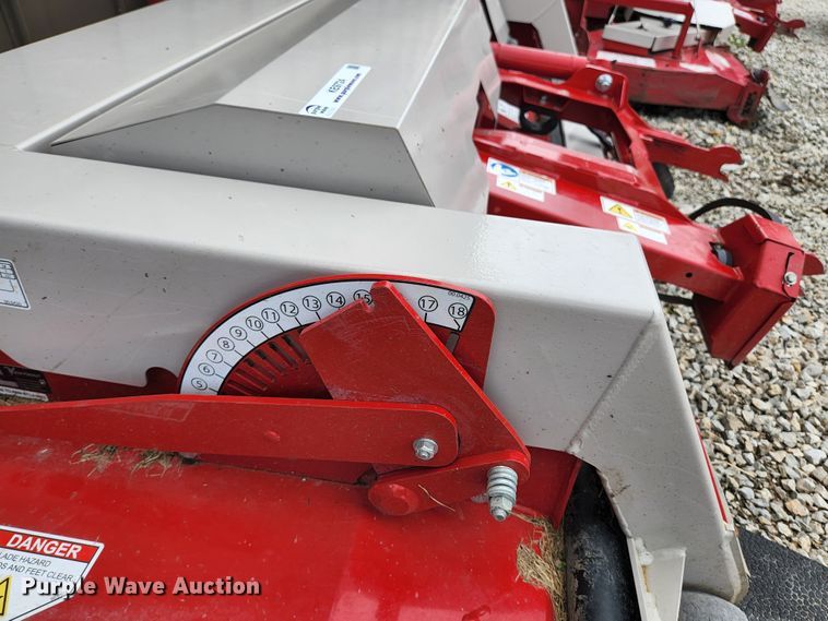 image for item KE9724 Ventrac MJ720  mower deck