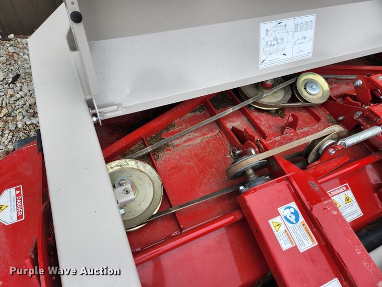 image for item KE9724 Ventrac MJ720  mower deck