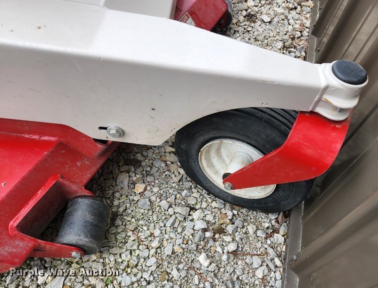 image for item KE9724 Ventrac MJ720  mower deck