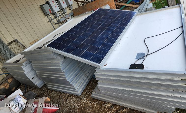 image for item KE9740 (82) solar panels