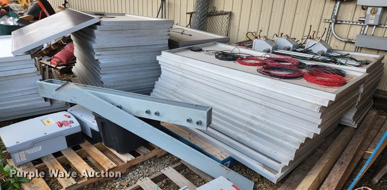 image for item KE9740 (82) solar panels