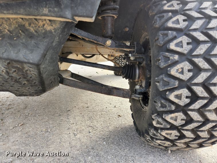 image for item KE9747 2009 Club Car XRT 1550  utility vehicle