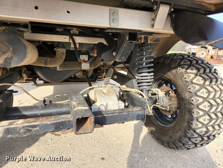 image for item KE9747 2009 Club Car XRT 1550  utility vehicle