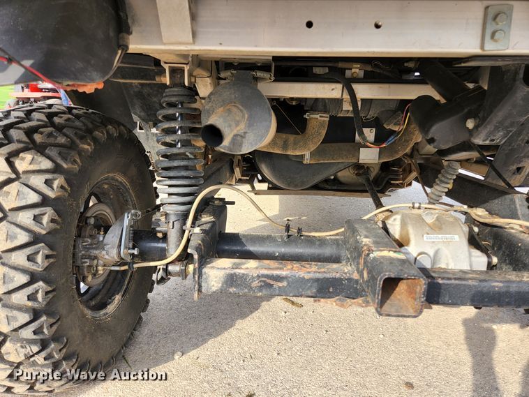 image for item KE9747 2009 Club Car XRT 1550  utility vehicle