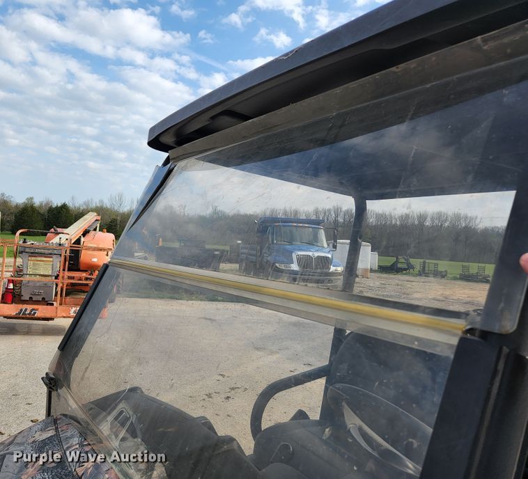 image for item KE9747 2009 Club Car XRT 1550  utility vehicle