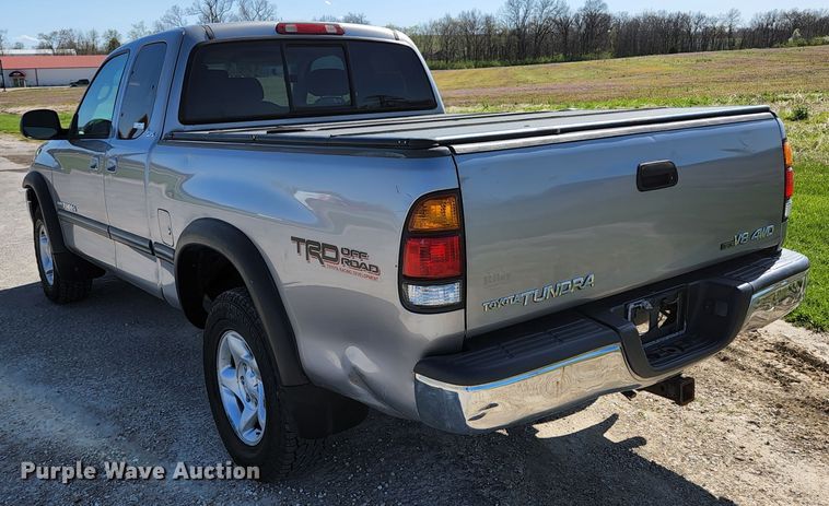 image for item KE9798 2002 Toyota Tundra  Access Cab pickup truck