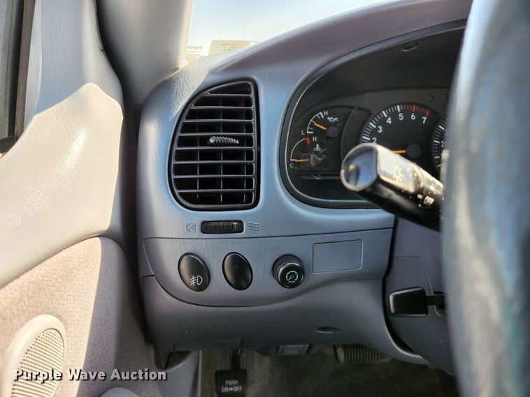 image for item KE9798 2002 Toyota Tundra  Access Cab pickup truck