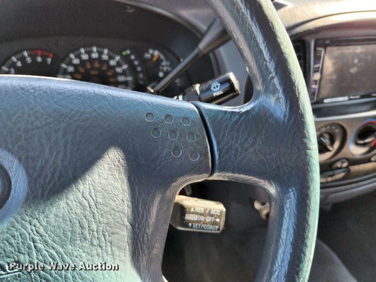 image for item KE9798 2002 Toyota Tundra  Access Cab pickup truck