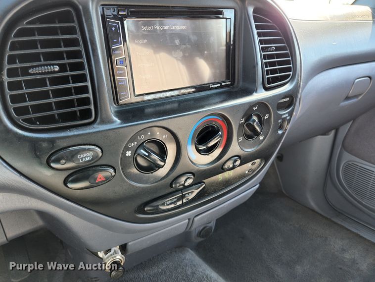 image for item KE9798 2002 Toyota Tundra  Access Cab pickup truck