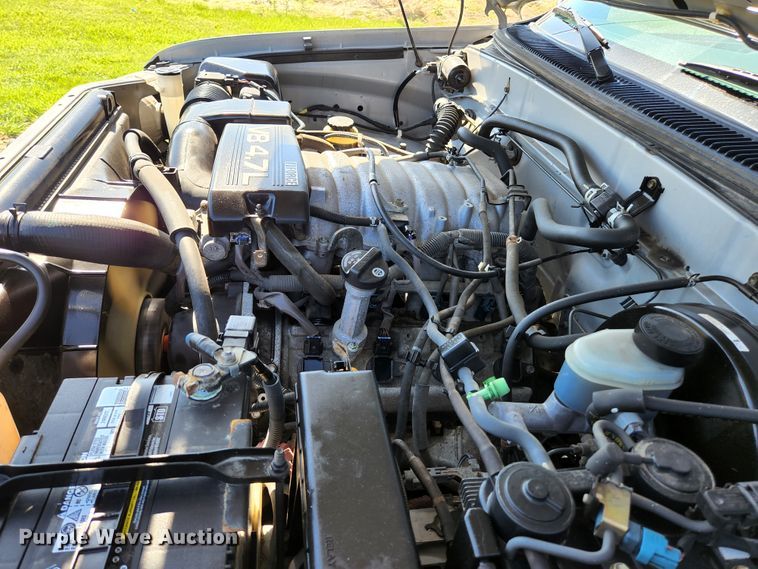 image for item KE9798 2002 Toyota Tundra  Access Cab pickup truck