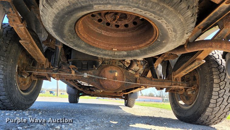 image for item KE9798 2002 Toyota Tundra  Access Cab pickup truck