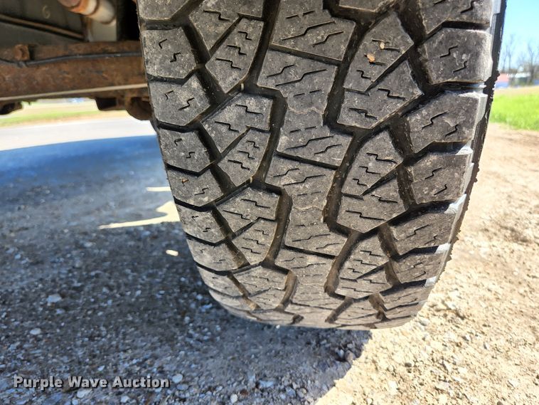 image for item KE9798 2002 Toyota Tundra  Access Cab pickup truck