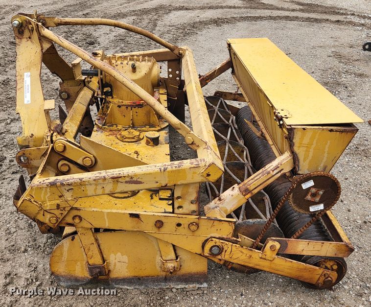 image for item KE9838 Lely  seeder