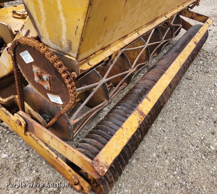 image for item KE9838 Lely  seeder