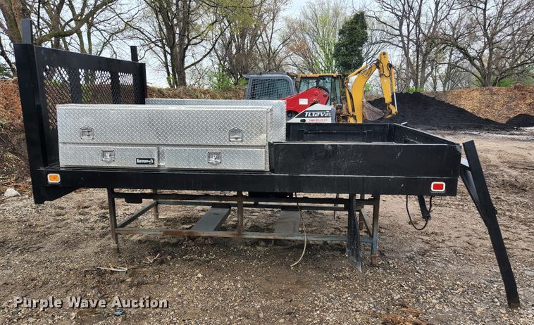 image for item KE9841 Knapheide PVMX-113C  flatbed