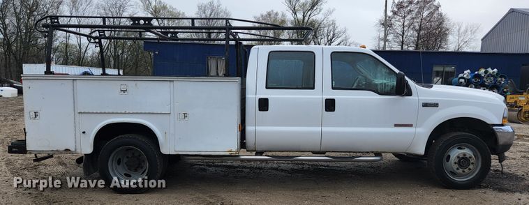 image for item KE9842 2004 Ford F550 Super Duty XL  Crew Cab utility / service truck