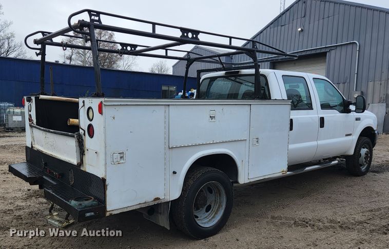 image for item KE9842 2004 Ford F550 Super Duty XL  Crew Cab utility / service truck