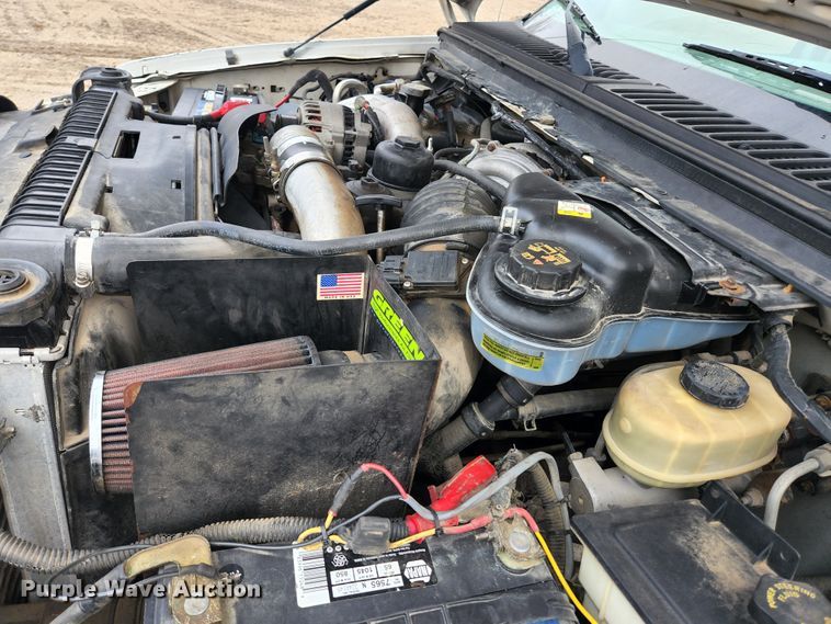 image for item KE9842 2004 Ford F550 Super Duty XL  Crew Cab utility / service truck