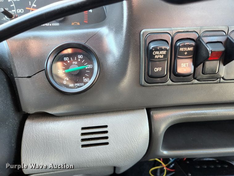 image for item KE9845 2007 Ford F650  tow truck