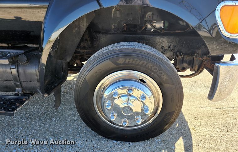 image for item KE9845 2007 Ford F650  tow truck