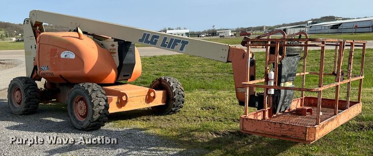 image for item KG9826 1999 JLG 600A  boom lift