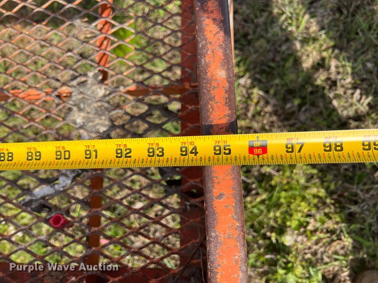 image for item KG9826 1999 JLG 600A  boom lift