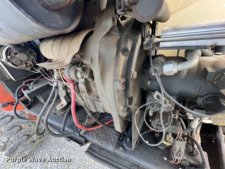 image for item KG9826 1999 JLG 600A  boom lift