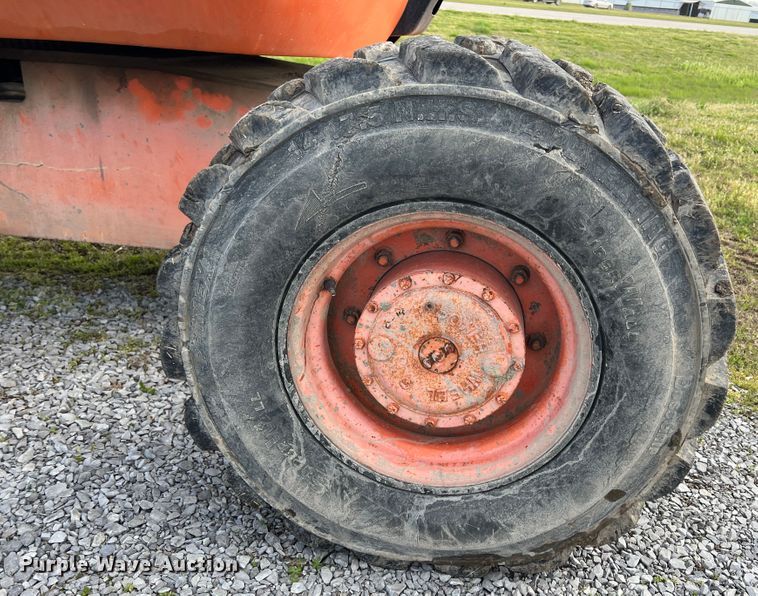 image for item KG9826 1999 JLG 600A  boom lift