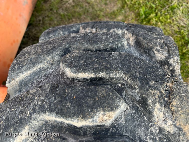 image for item KG9826 1999 JLG 600A  boom lift