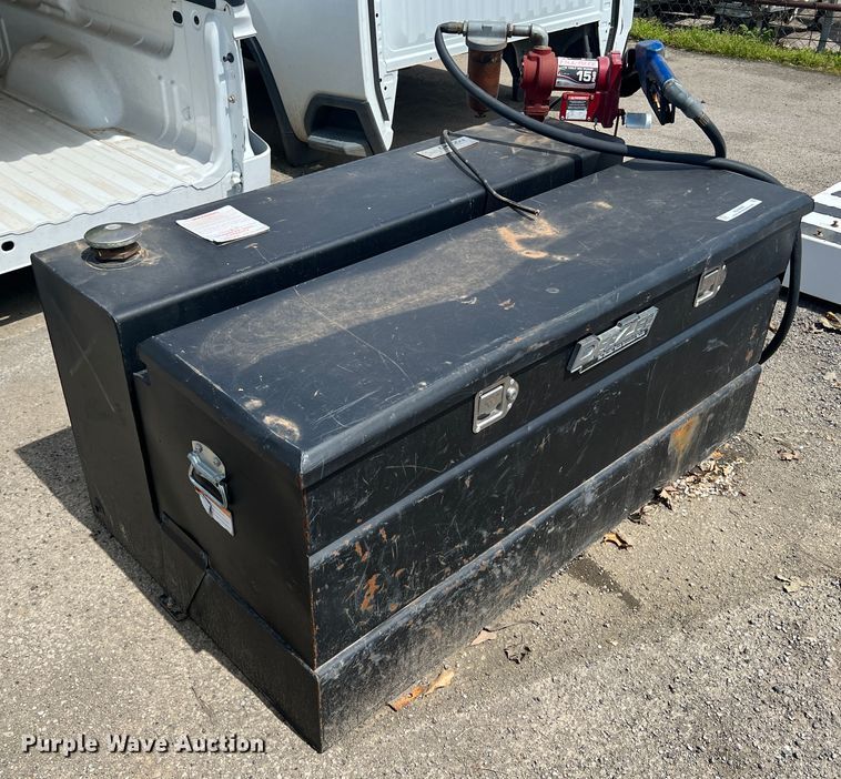 image for item KG9889 DeeZee  auxiliary fuel tank