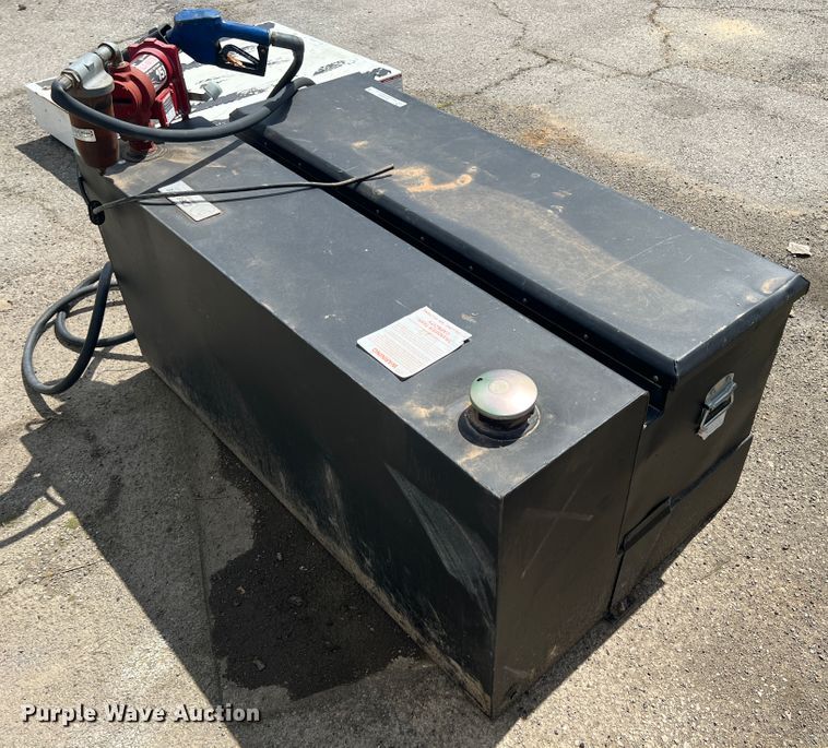 image for item KG9889 DeeZee  auxiliary fuel tank