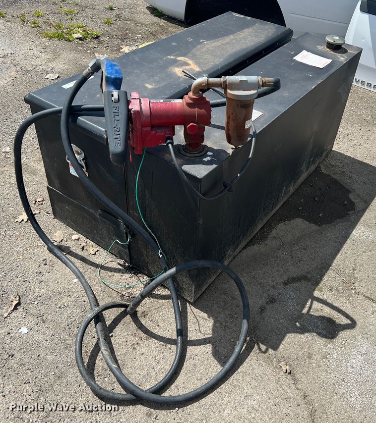 image for item KG9889 DeeZee  auxiliary fuel tank